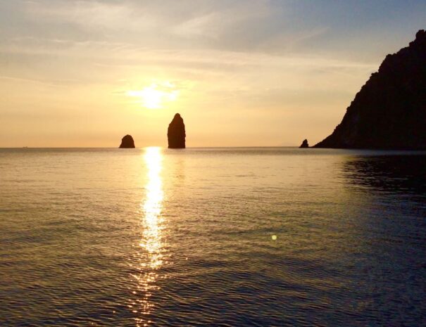 apertivo al tramonto lipari