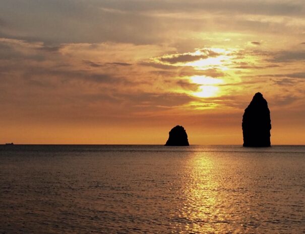 apertivo al tramonto lipari