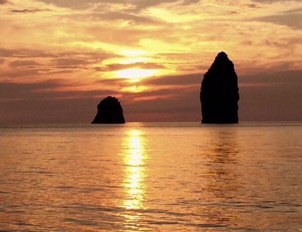 apertivo al tramonto lipari